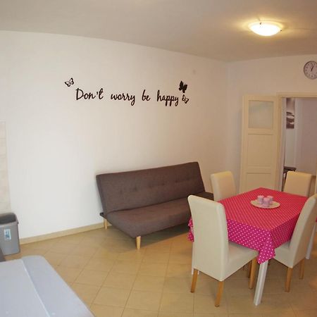 Holiday Apartments In House Sanja Rakalj Стая снимка