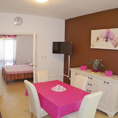 Holiday Apartments In House Sanja Rakalj Стая снимка