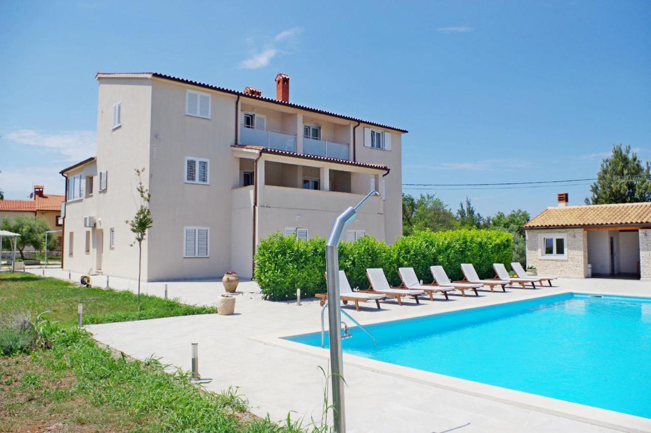 Holiday Apartments In House Sanja Rakalj Екстериор снимка