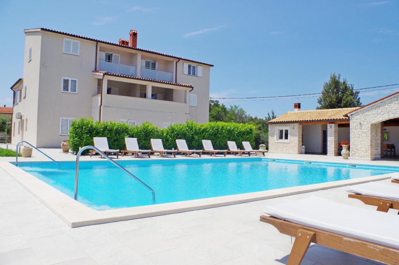 Holiday Apartments In House Sanja Rakalj Екстериор снимка