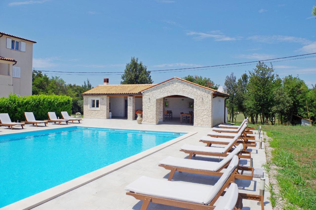 Holiday Apartments In House Sanja Rakalj Екстериор снимка